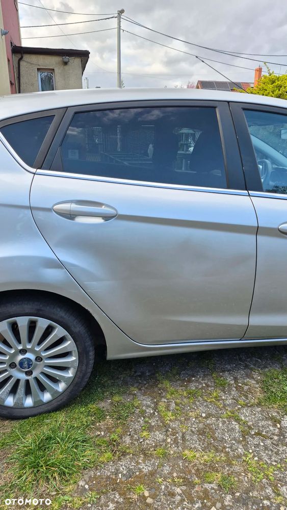 Ford Fiesta 1.4 Titanium - 11
