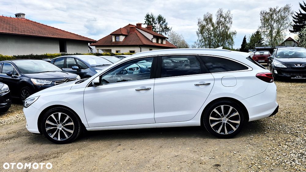 Hyundai i30 1.4 T-GDI Premiere Luxury - 22