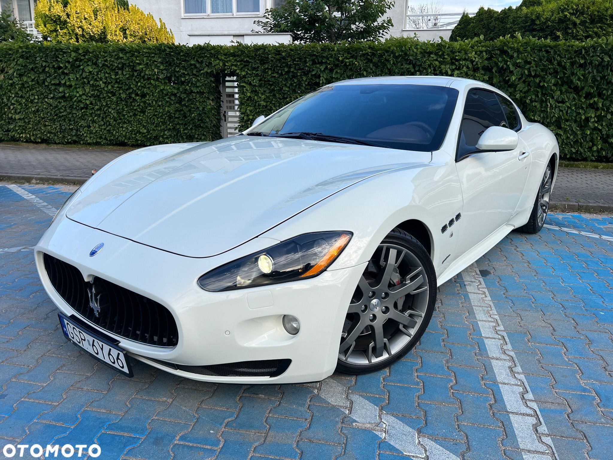Maserati GranTurismo S Automatik - 1