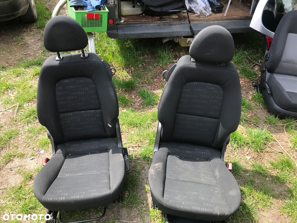 FOTEL KIEROWCY LUB PASAZERA COLT VI 3D - 2