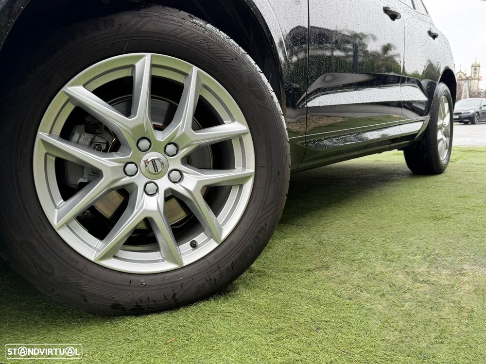 Volvo XC 60 2.0 D4 Momentum Geartronic - 3