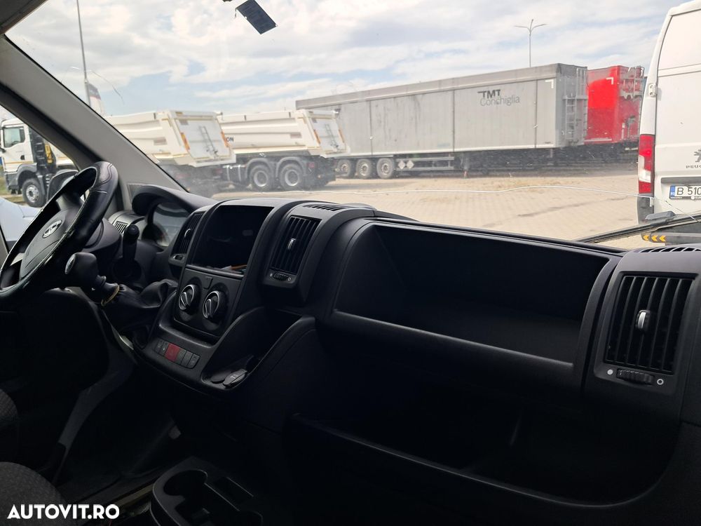 Opel MOVANO FURGON 2.2D 164 CP MOTOR DEFECT - 24