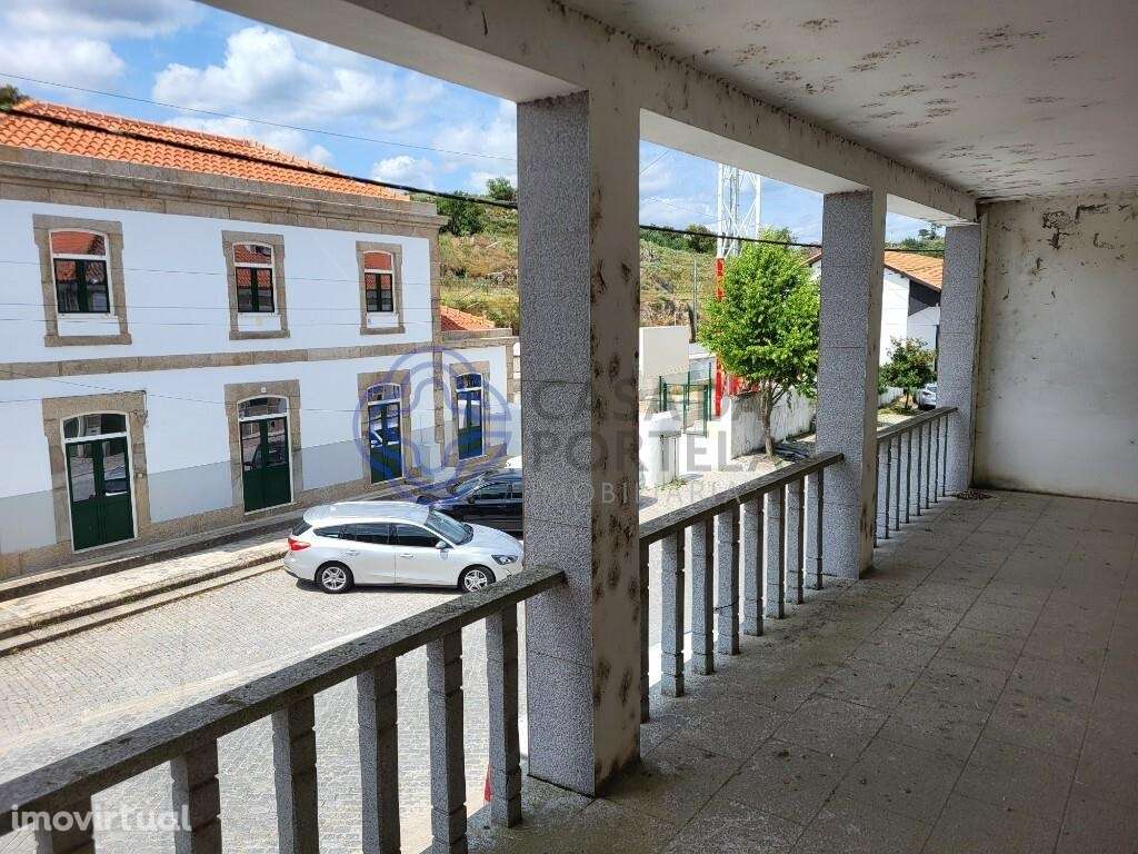 Moradia |Imóvel com Licença Comercial Ativa – Exclusividade junto à Es - Grande imagem: 2/12