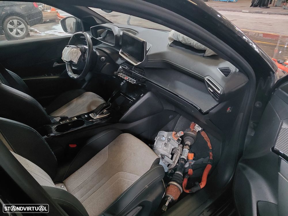 Peugeot e208 para peças - 4