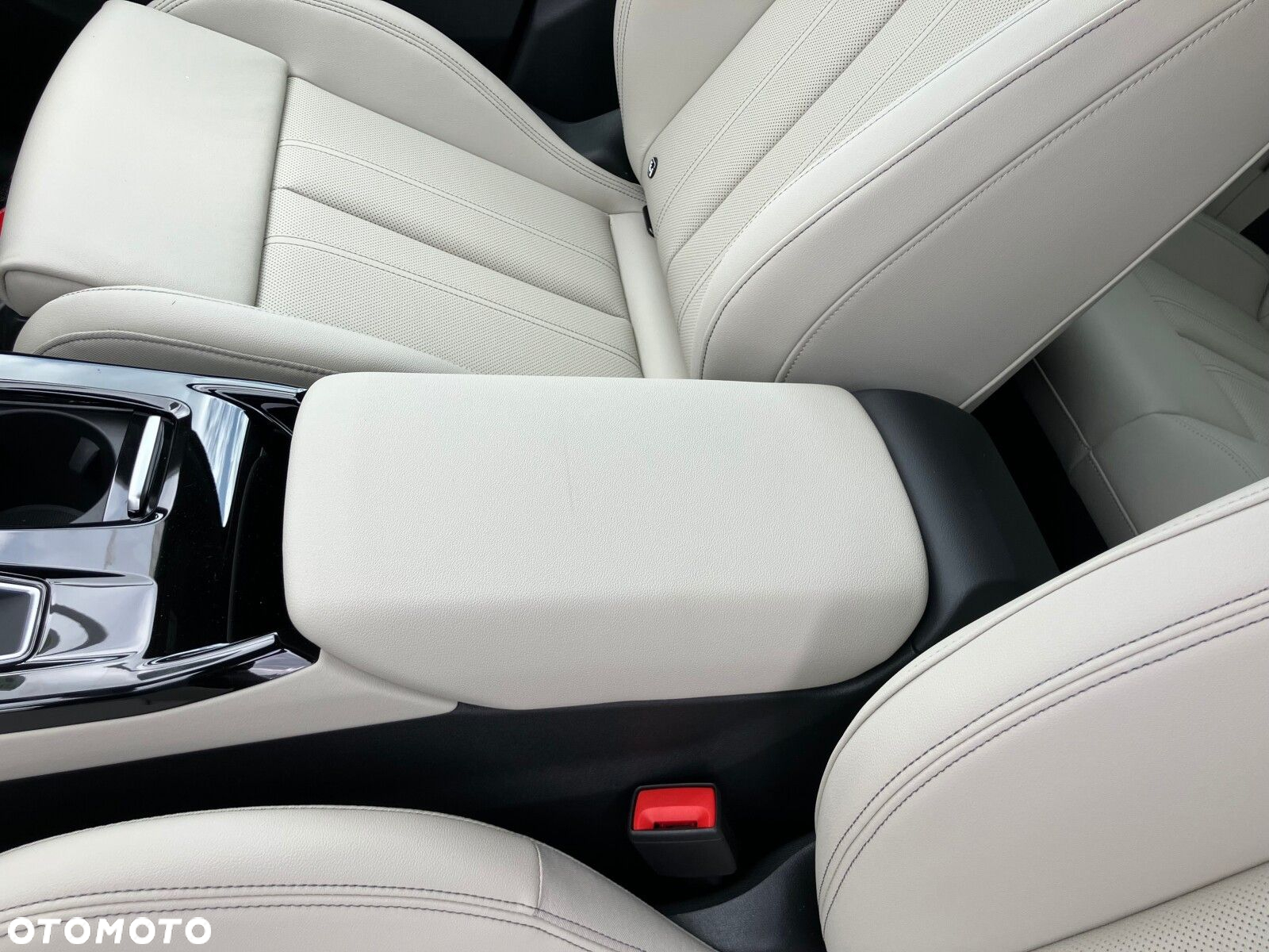 Audi Q6 e-tron - 29