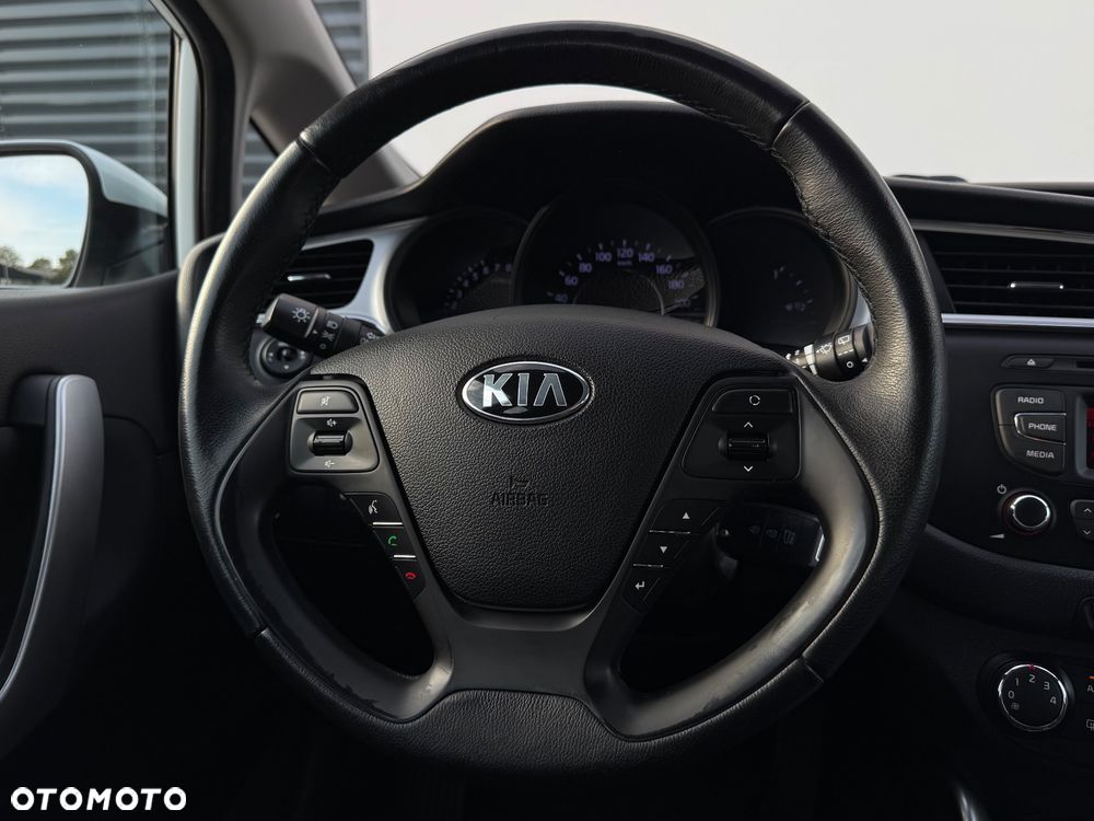 Kia Ceed 1.6 GDI Edition 7 - 10