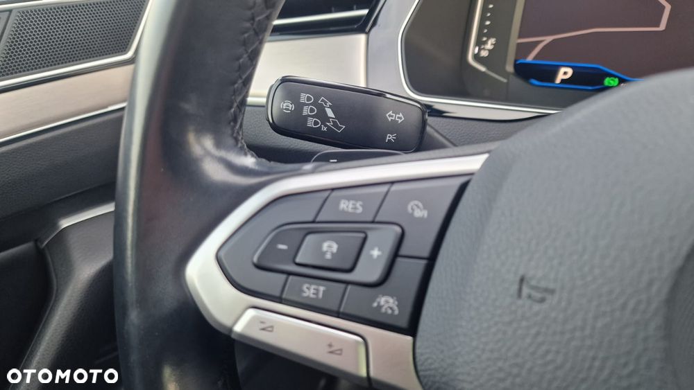 Volkswagen Passat 2.0 TDI SCR Highline DSG - 11