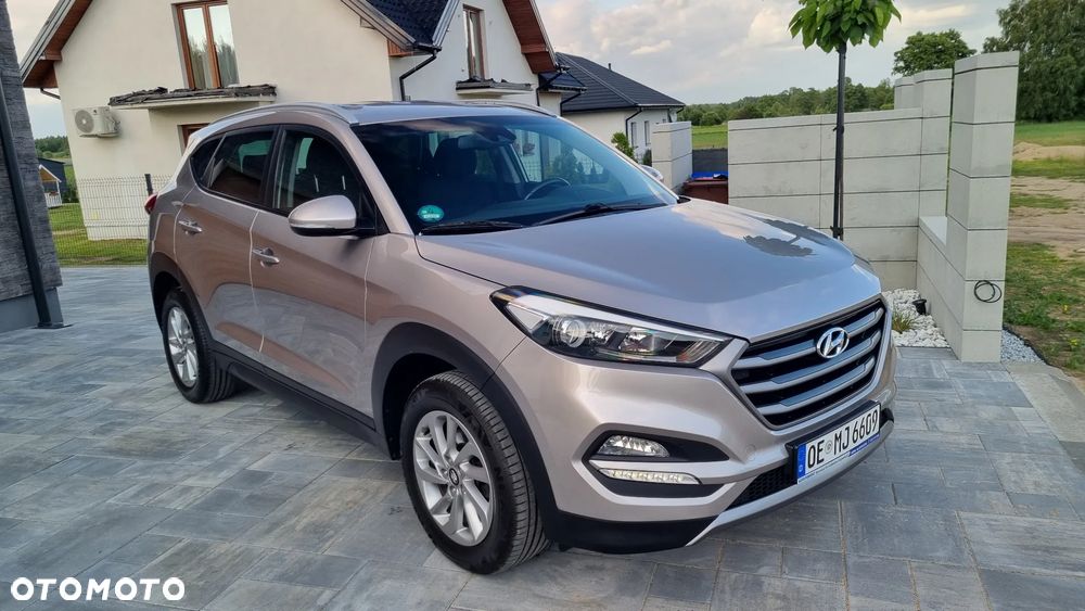 Hyundai Tucson 2.0 CRDi 4WD Automatik Intro Edition - 3