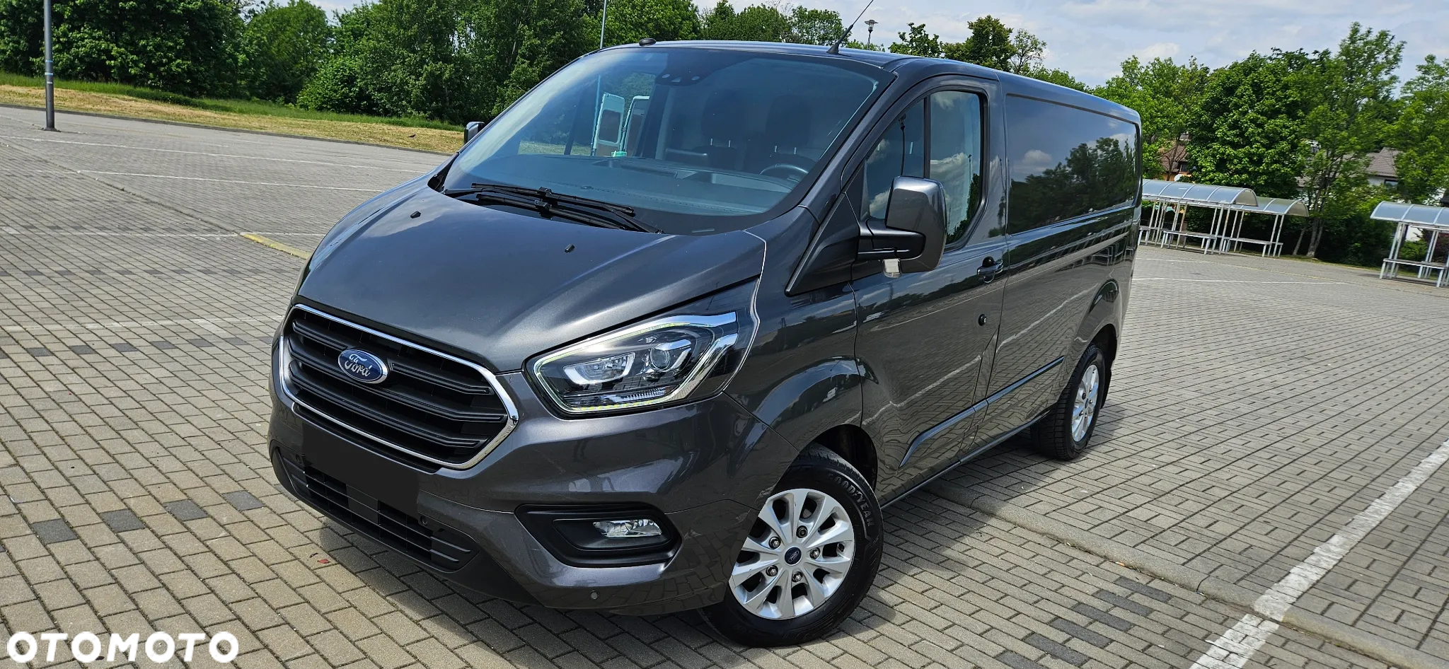 Ford TRANSIT CUSTOM - 3