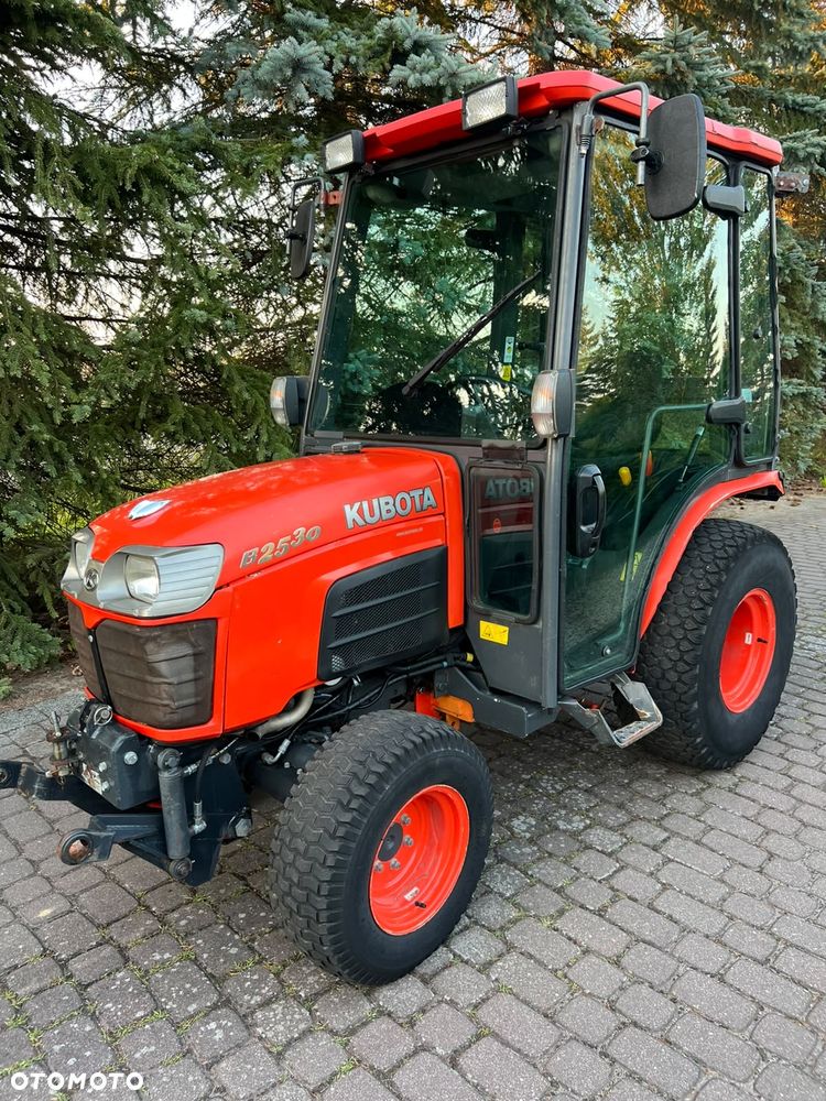 Kubota B2530 - 1
