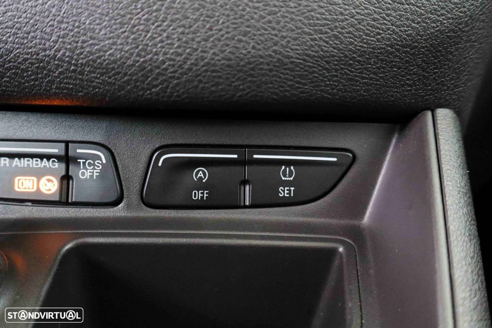 Ford Tourneo Courier 1.5 TDCi Ambiente - 24