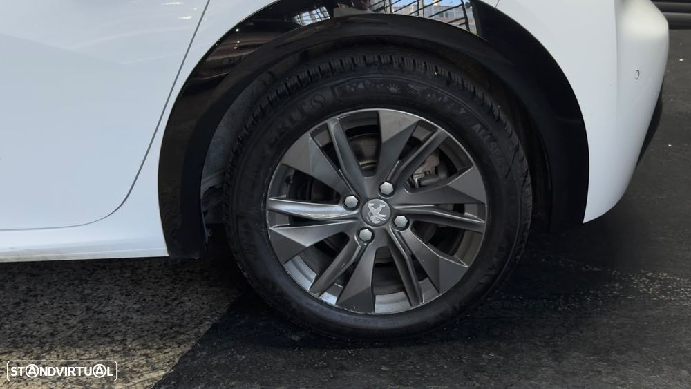 Peugeot e-208 Active Pack - 19