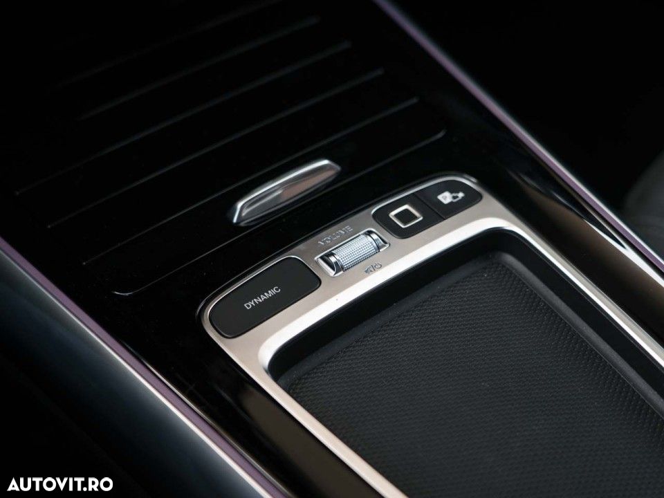 Mercedes-Benz EQA 300 4MATIC - 20