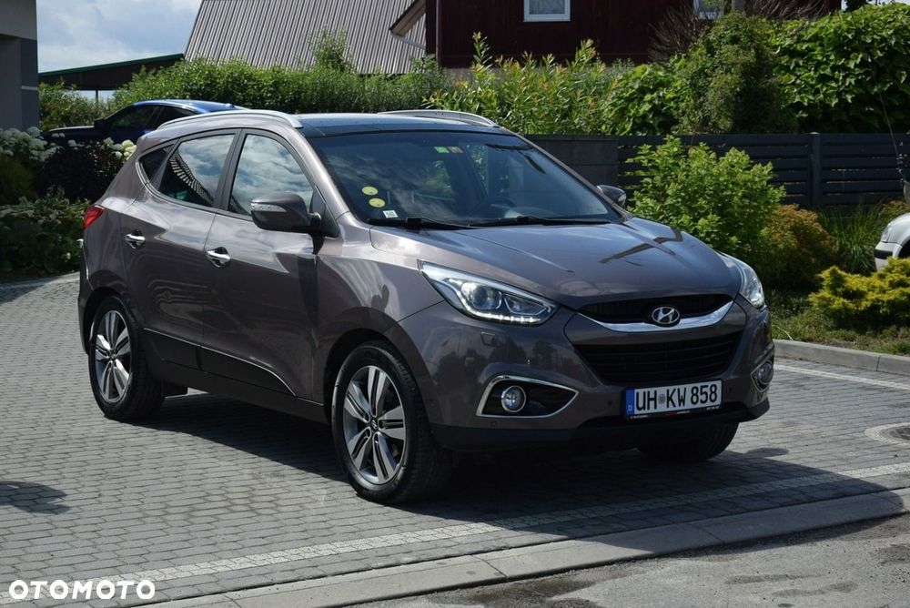 Hyundai ix35 2.0 CRDi 4WD Fifa World Cup Gold Edition - 3