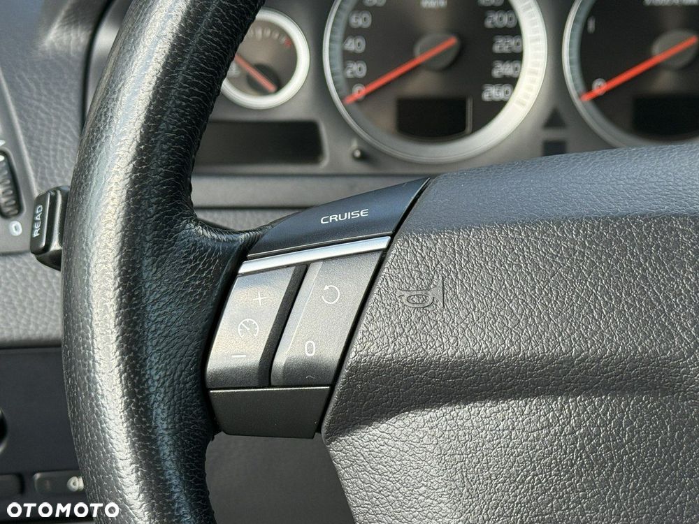 Volvo XC 90 2.4D Momentum - 10