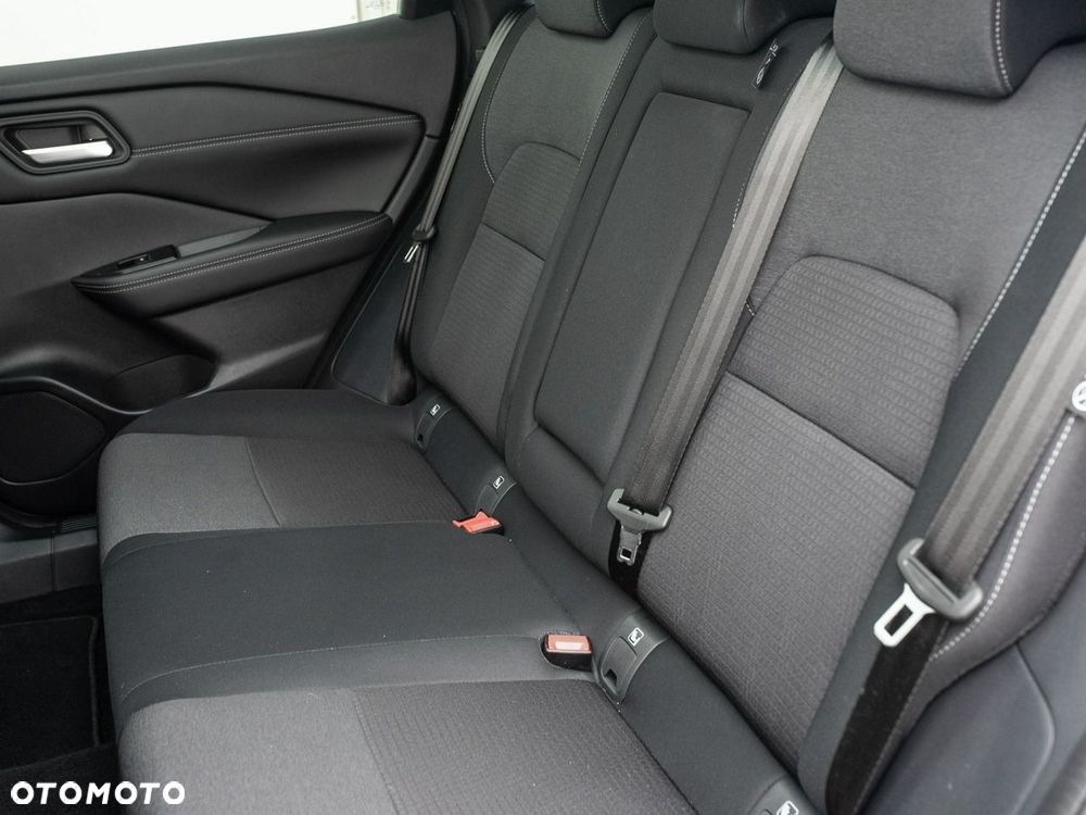 Nissan Qashqai 1.3 DIG-T N-Connecta DCT - 25
