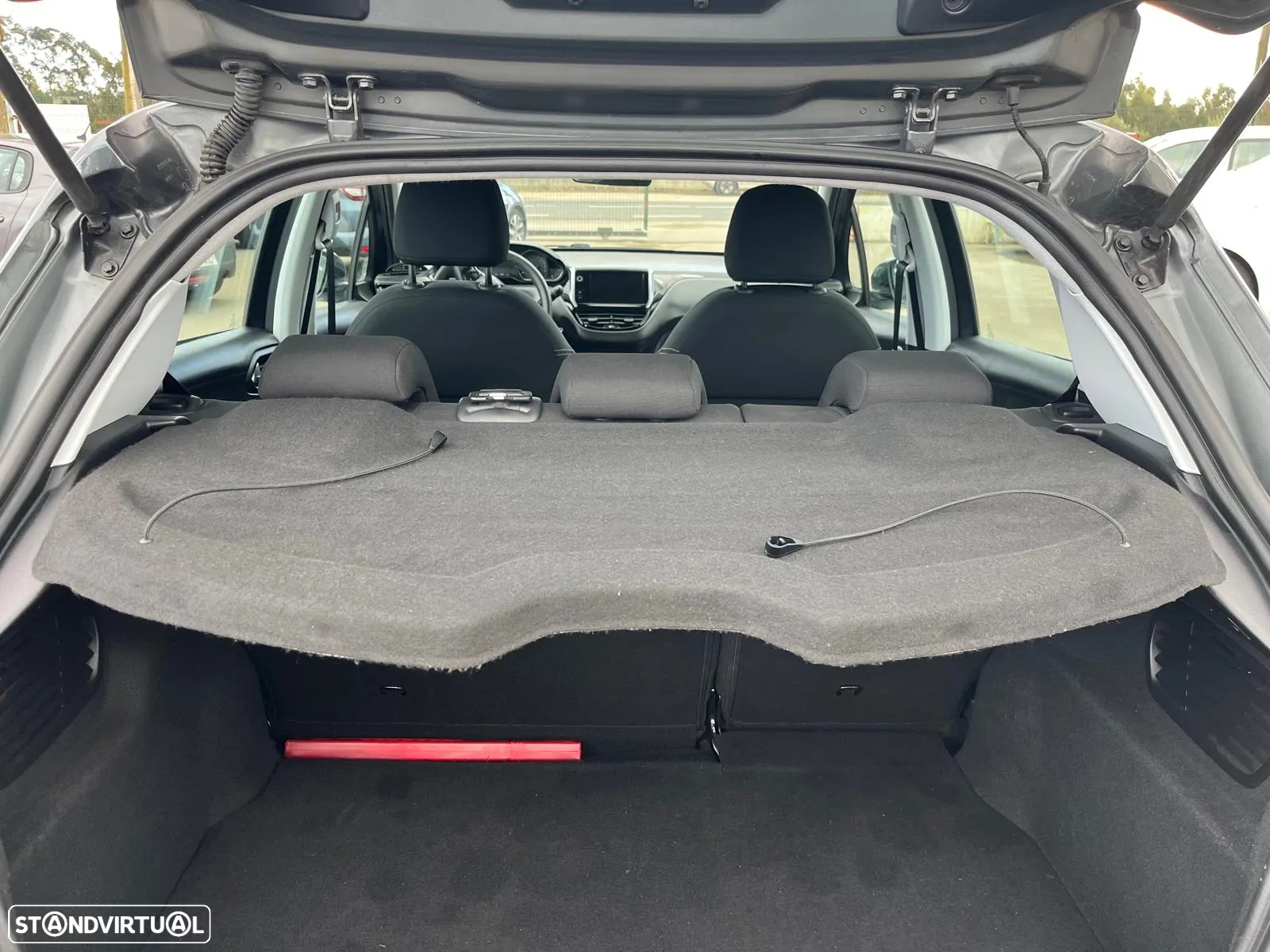 Peugeot 208 1.2 PureTech Active - 8