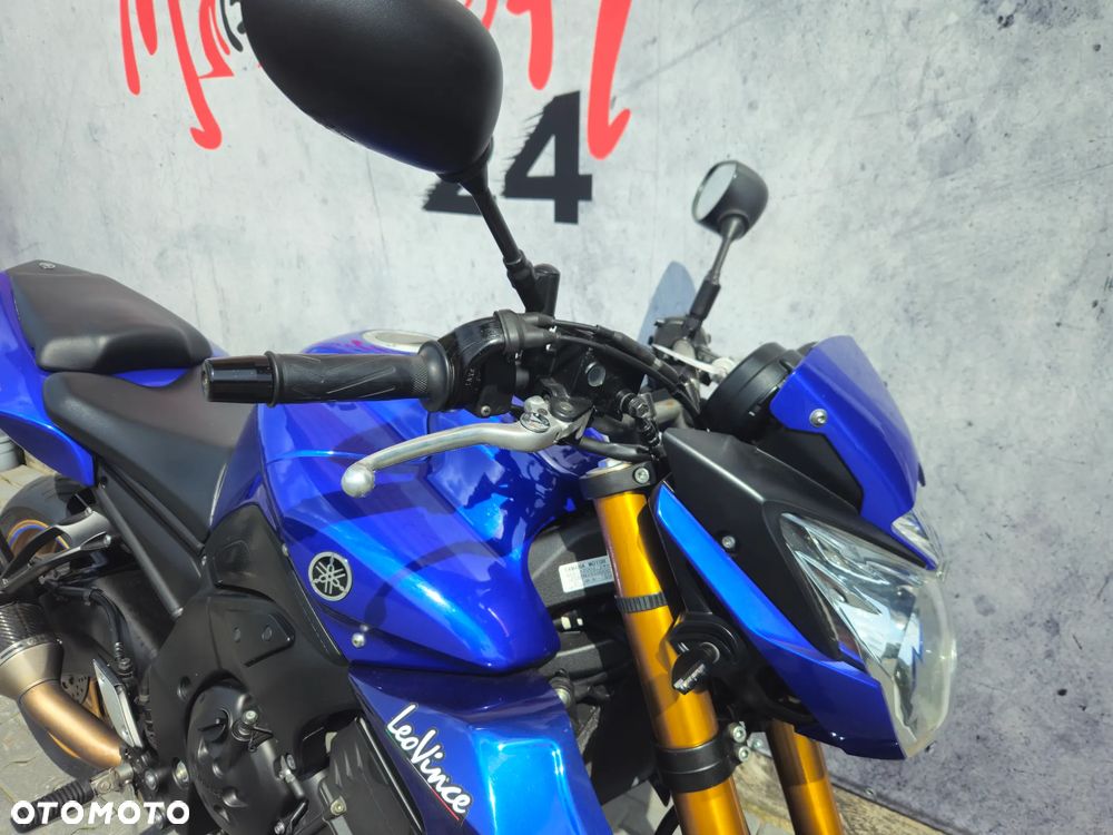 Yamaha FZ8 - 13