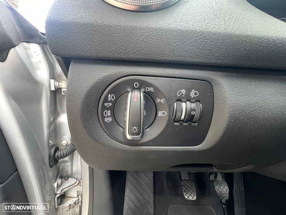 Audi A3 Cabrio 1.6 TDi Sport - 33