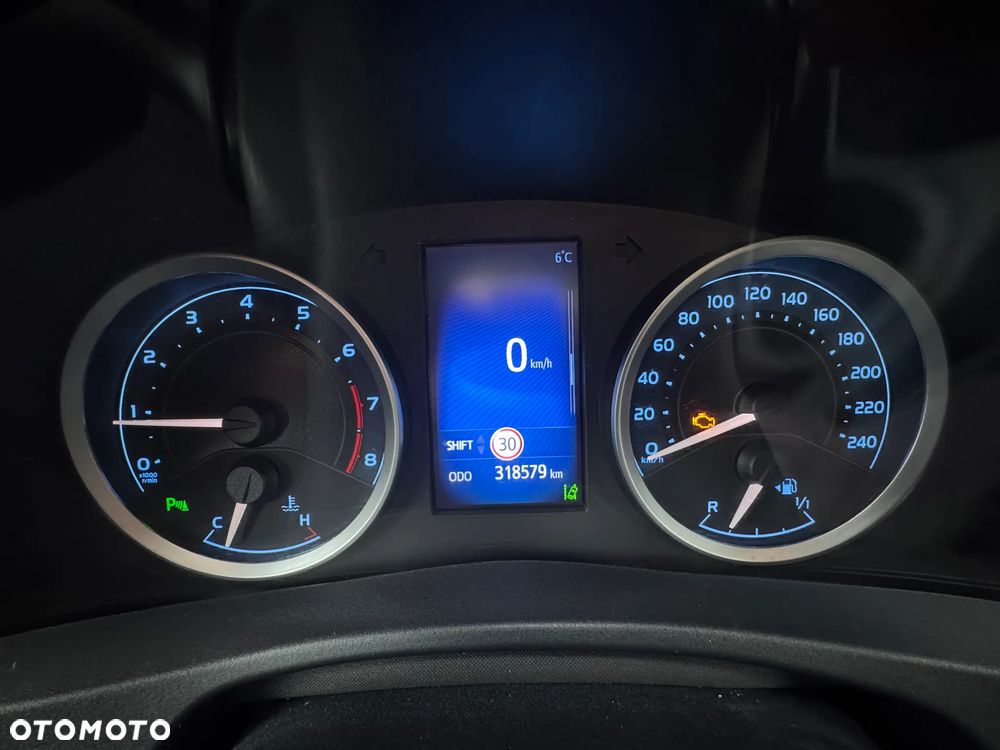 Toyota Corolla 1.6 Comfort - 16