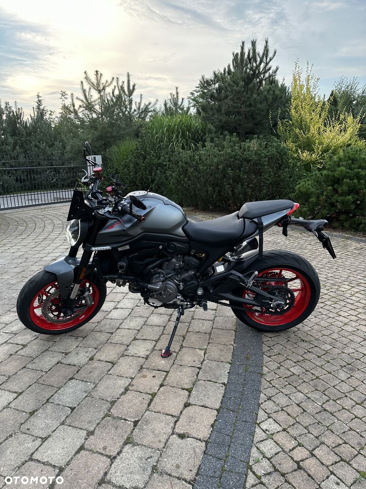 Ducati Monster - 8