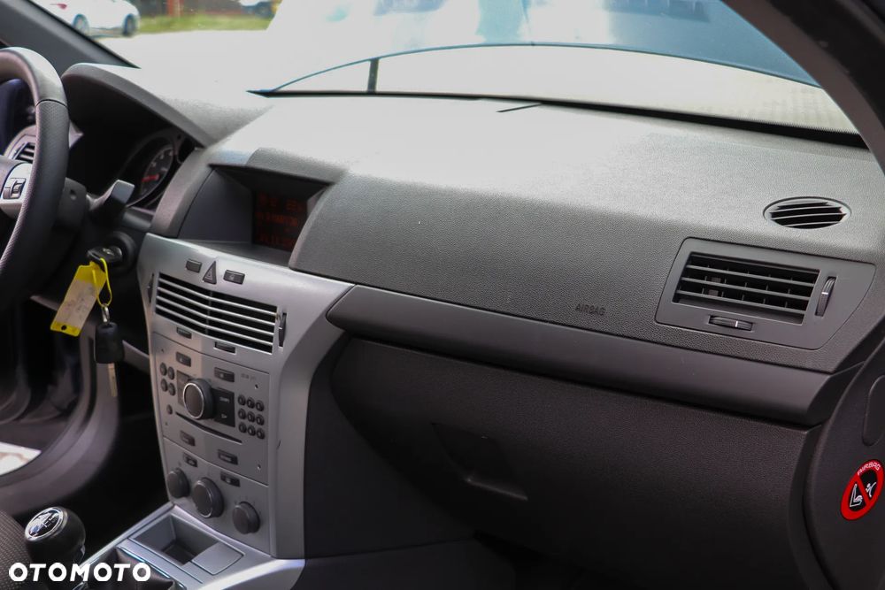 Opel Astra 1.6 Exklusiv - 19