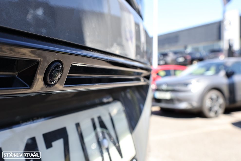 Peugeot 2008 1.2 Hybrid Allure e-DCS6 - 7