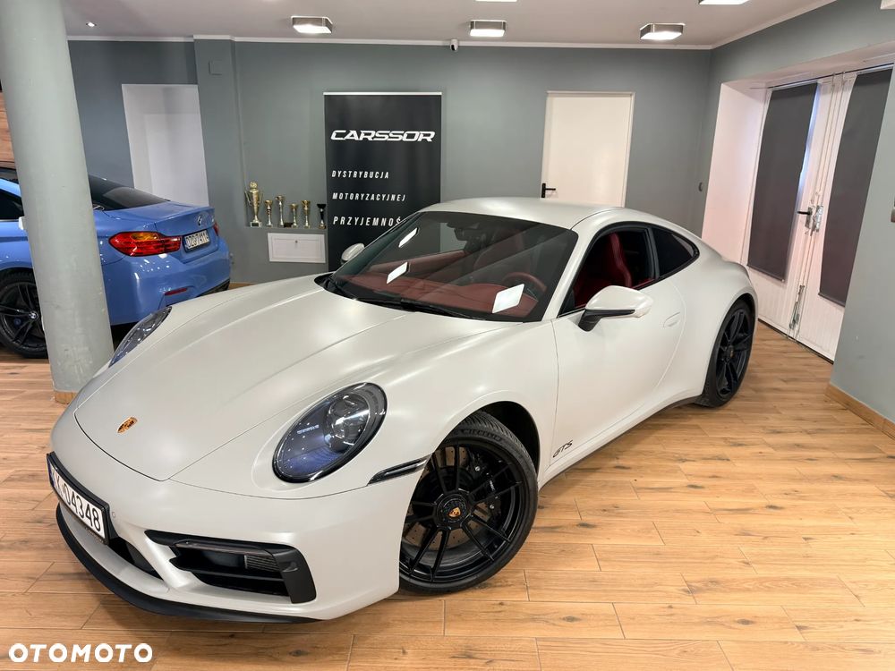 Porsche 911 - 32