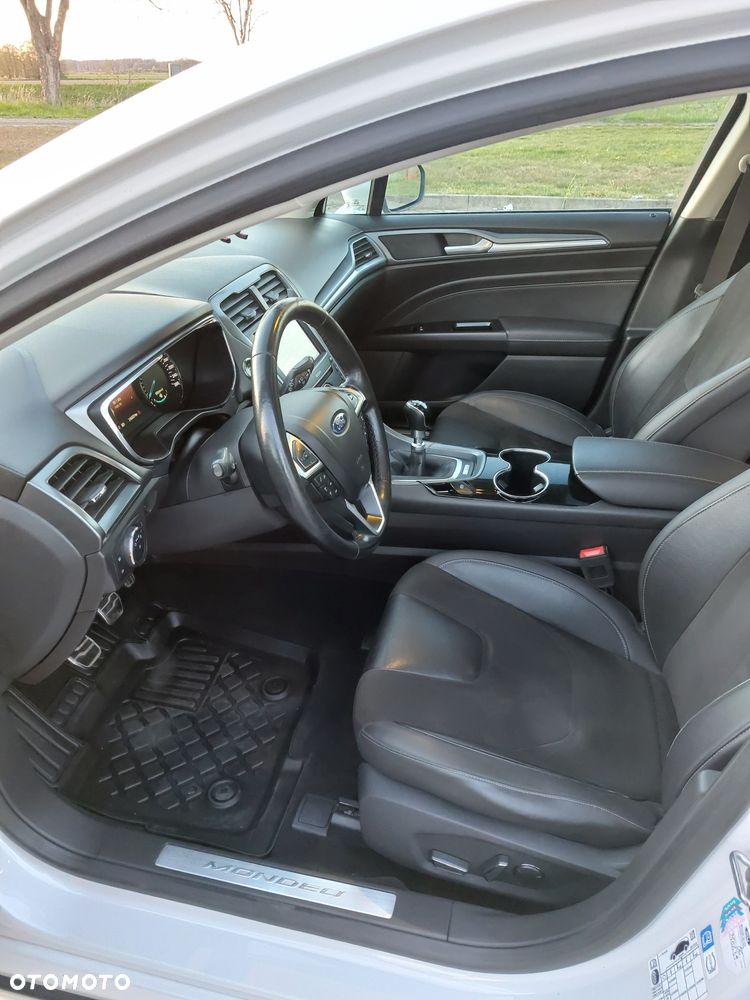 Ford Mondeo 2.0 TDCi STart-Stopp Titanium - 14