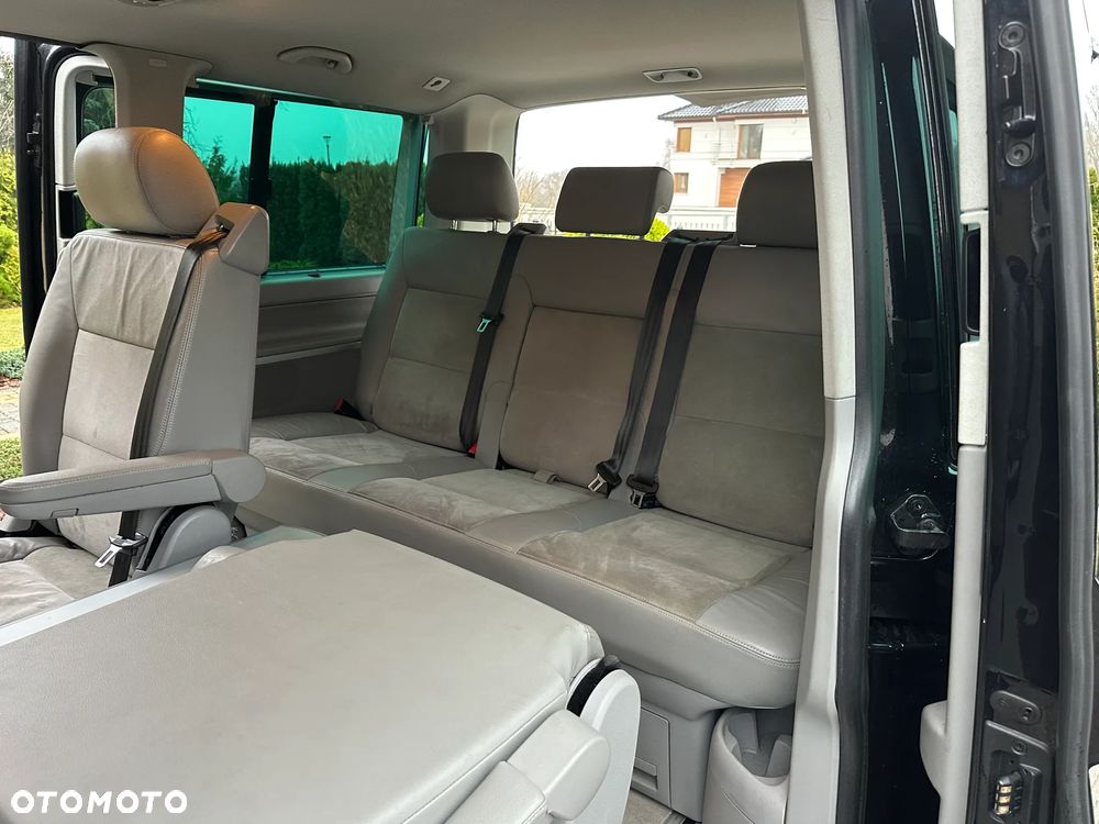 Volkswagen Multivan - 9
