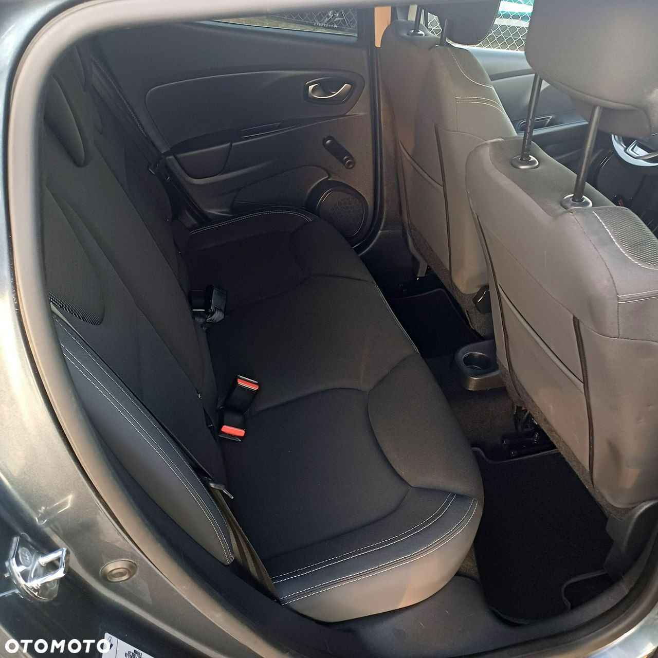 Renault Clio - 8