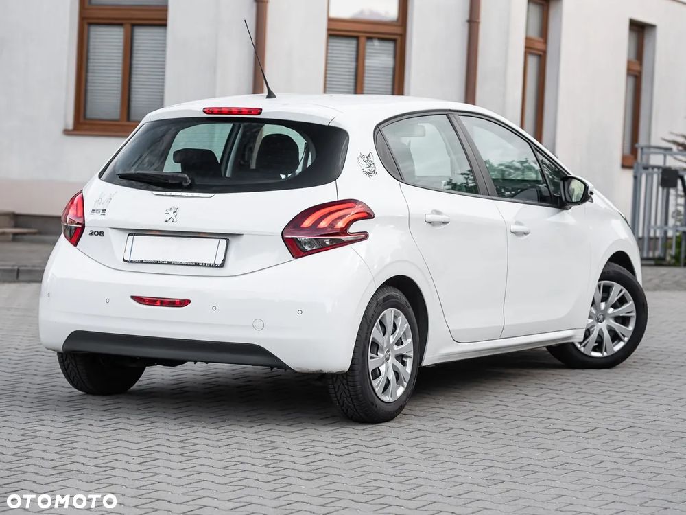 Peugeot 208 - 7