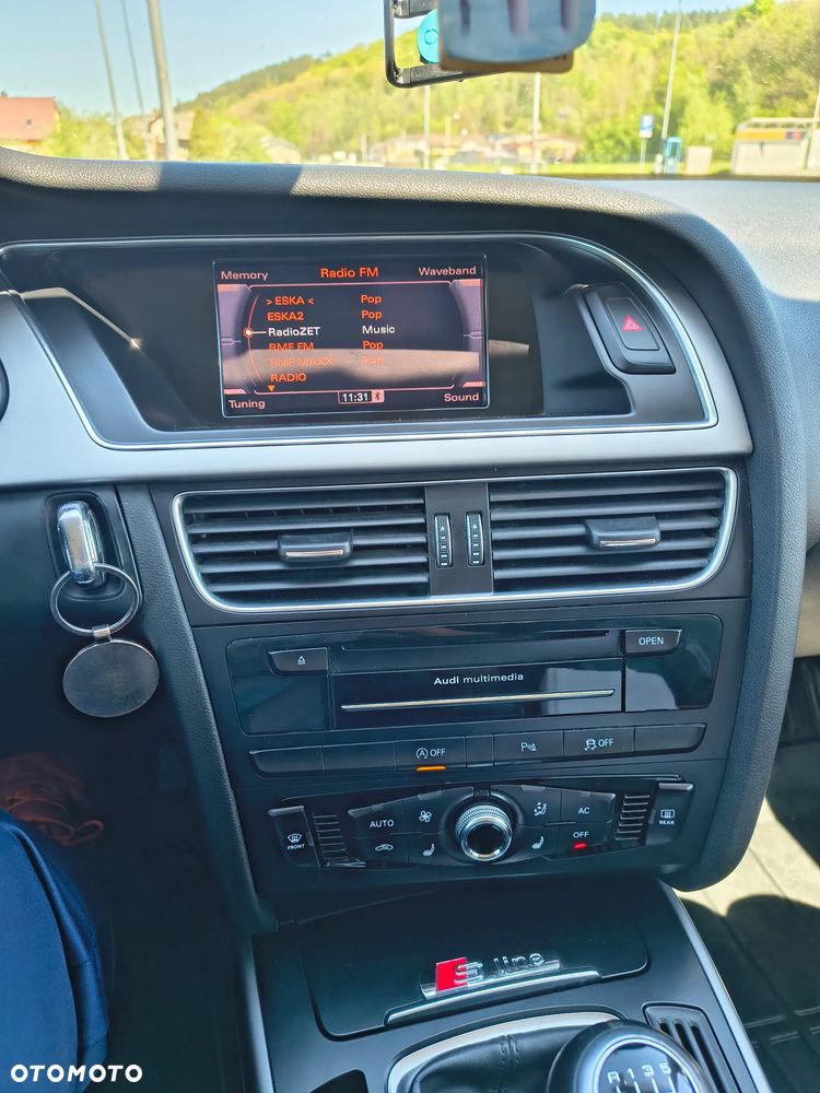 Audi A4 Avant 2.0 TDI - 8