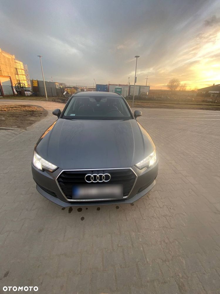 Audi A4 Avant 2.0 TDI S tronic - 1