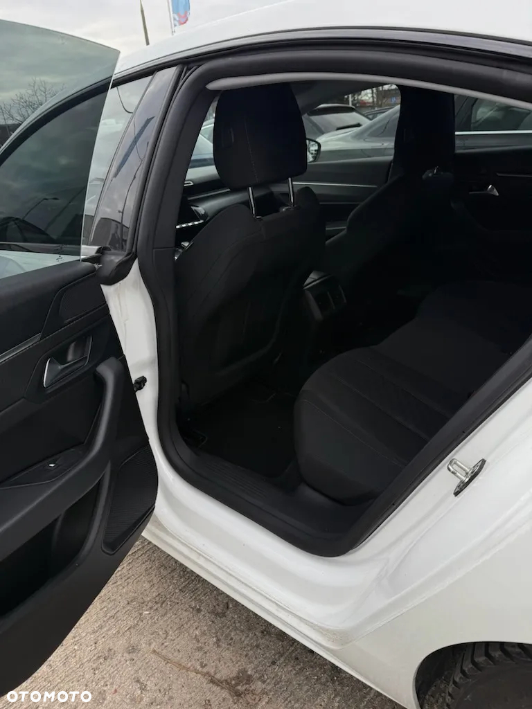 Peugeot 508 - 8