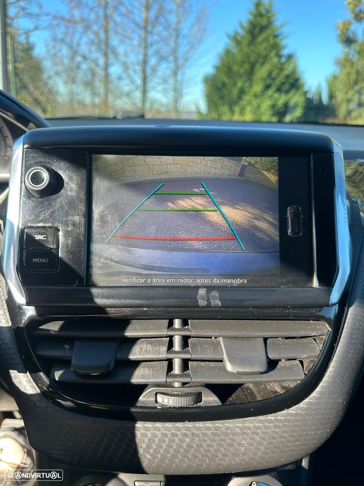 Peugeot 208 1.2 PureTech Style - 15