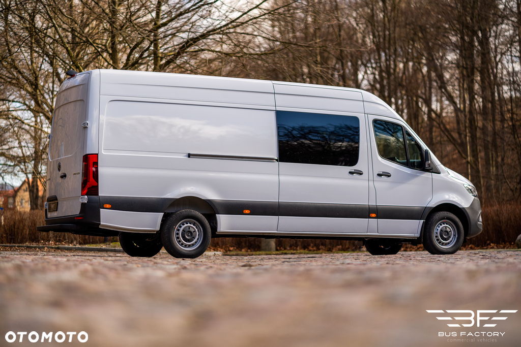 Mercedes-Benz Sprinter 319 - 6