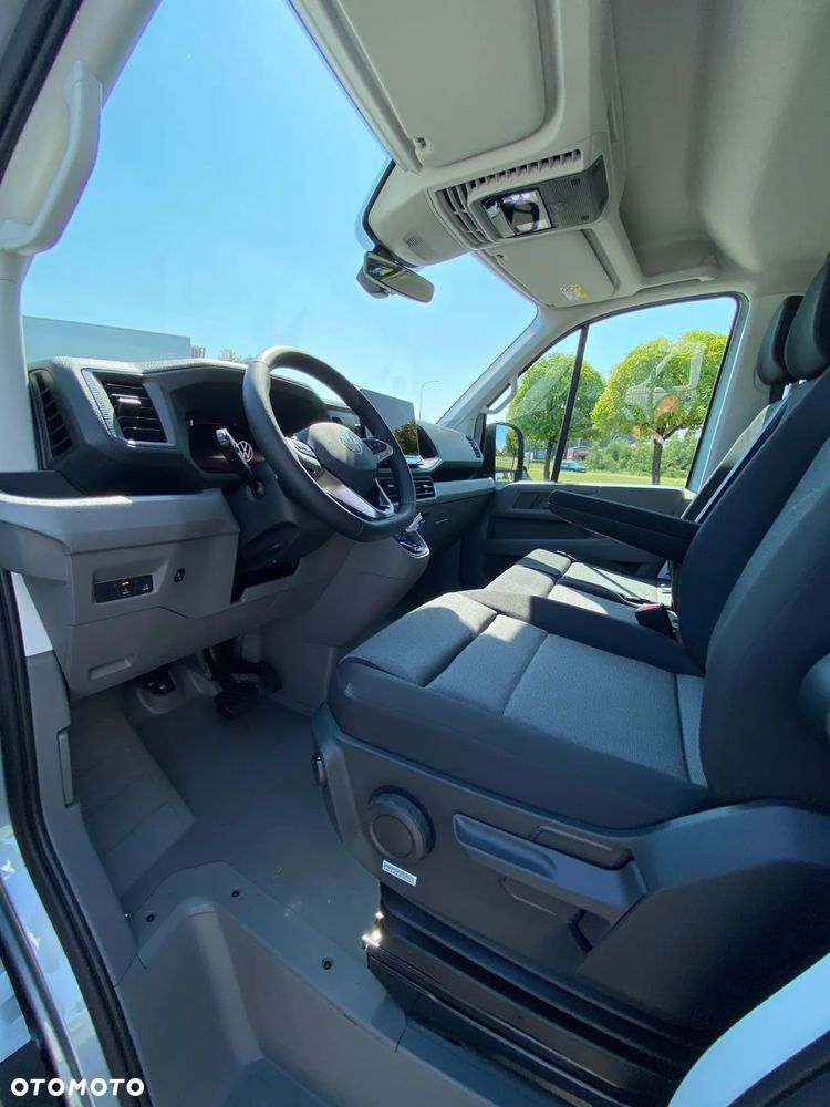 Volkswagen CRAFTER - 8