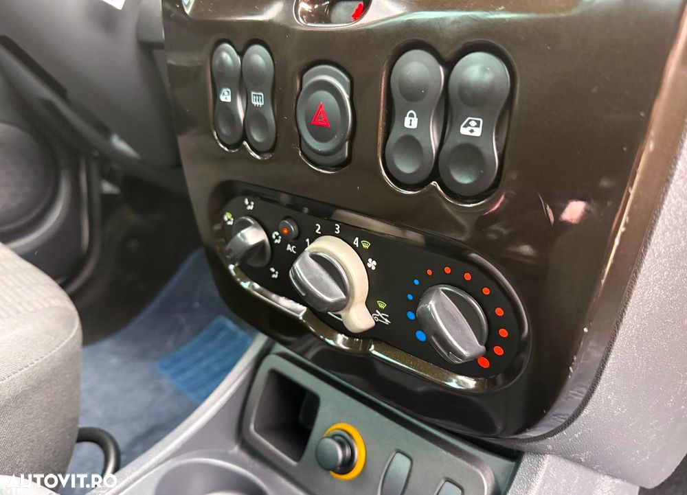 Dacia Duster 1.5 dCi 4x2 Laureate - 16