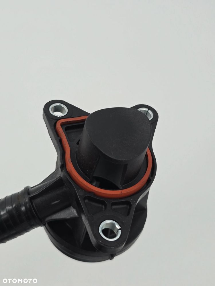 NOWY ORYGINALNY WĄŻ PRZEWÓD WLEWU OLEJU MERCEDES M260 2.0T A2600104900 - 5