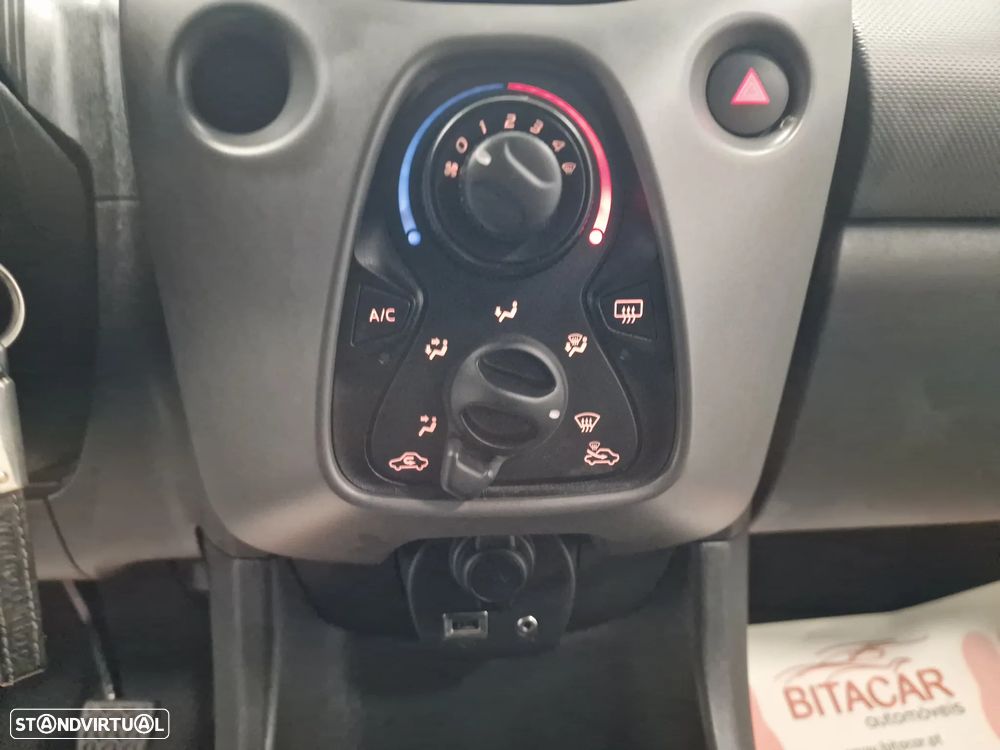 Peugeot 108 1.0 VTi Active - 52