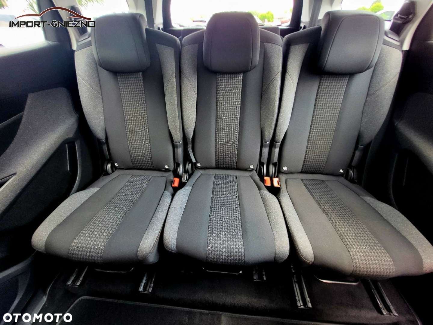 Peugeot 5008 - 35
