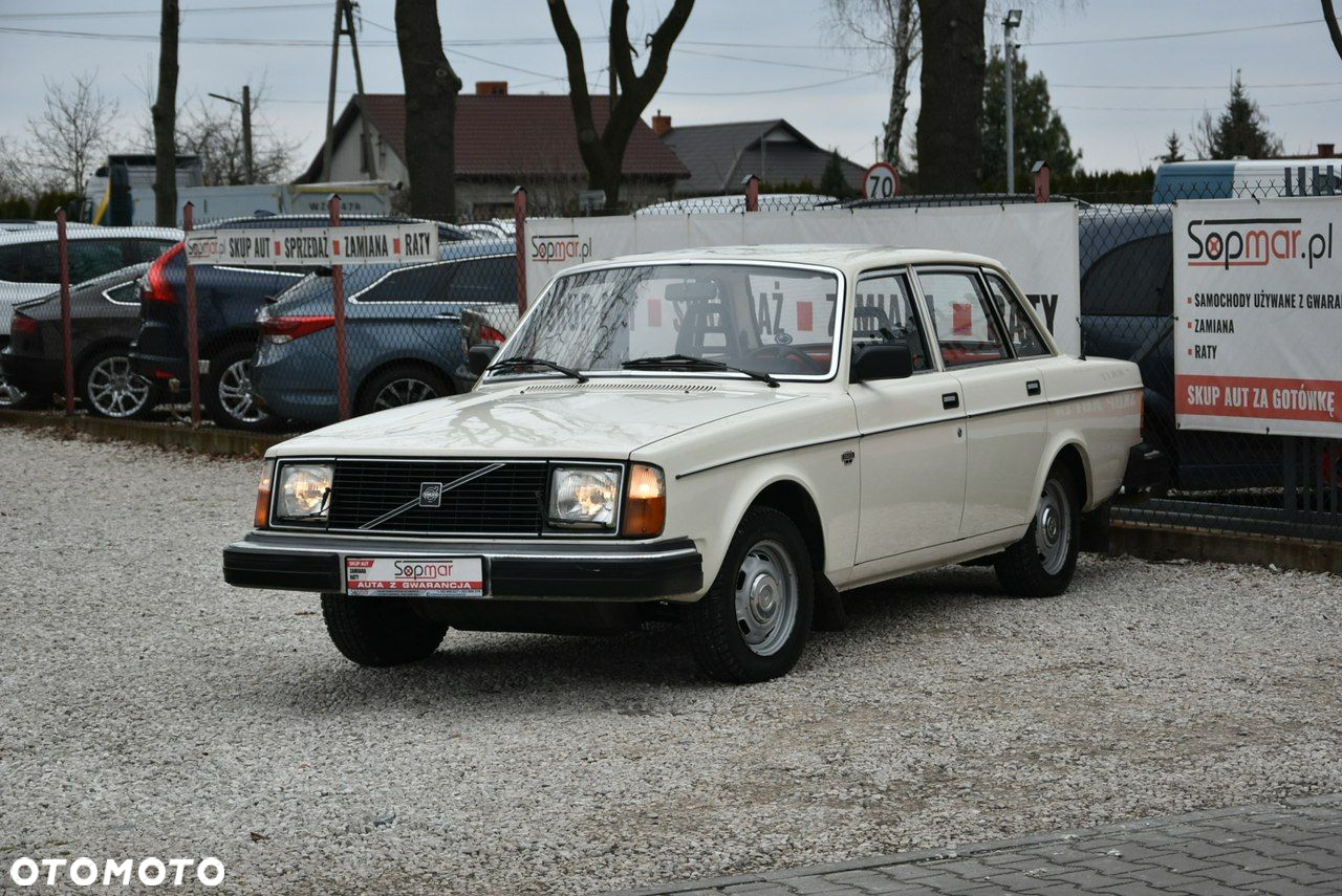 Volvo Seria 200 - 3