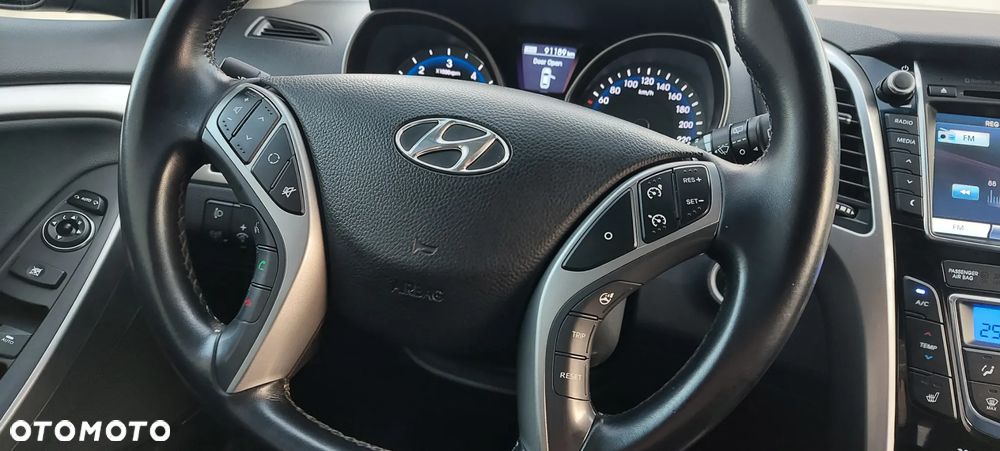 Hyundai i30 1.6 CRDi Premium - 28