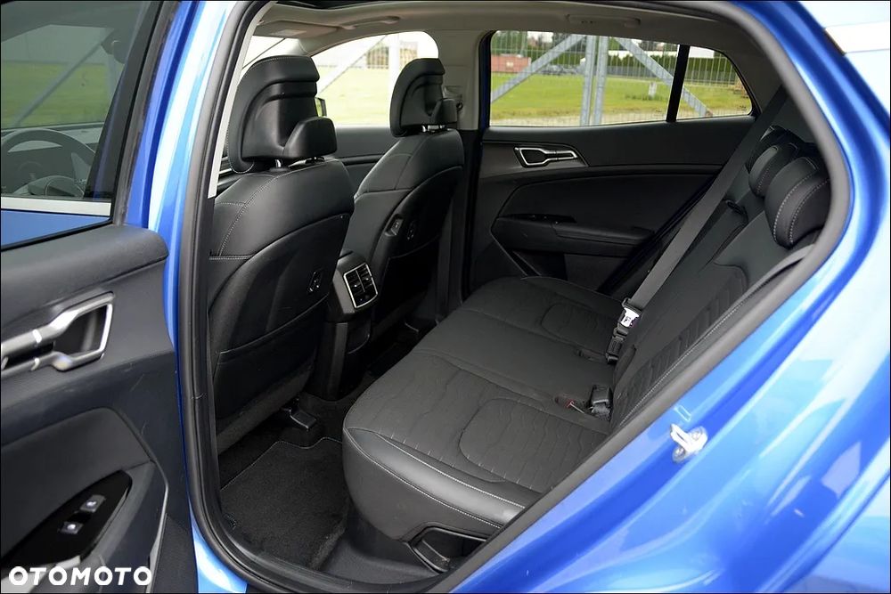 Kia Sportage 1.6 T-GDI HEV Business Line 2WD - 23