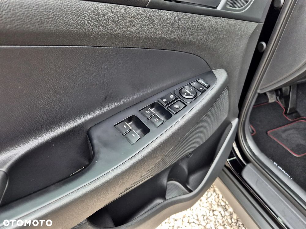Hyundai Tucson 1.6 GDi Comfort 2WD - 32