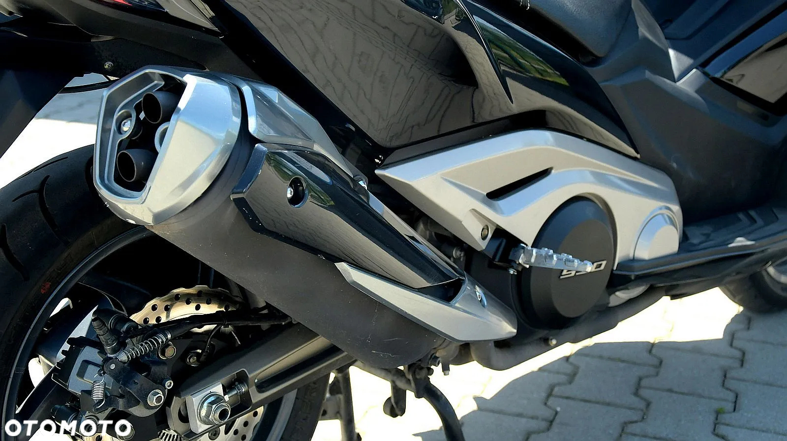Kymco AK 550 - 14