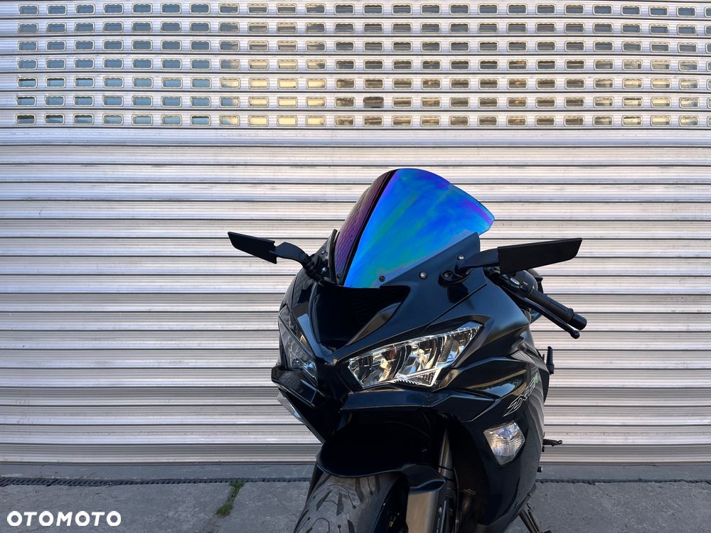 Kawasaki ZX - 16