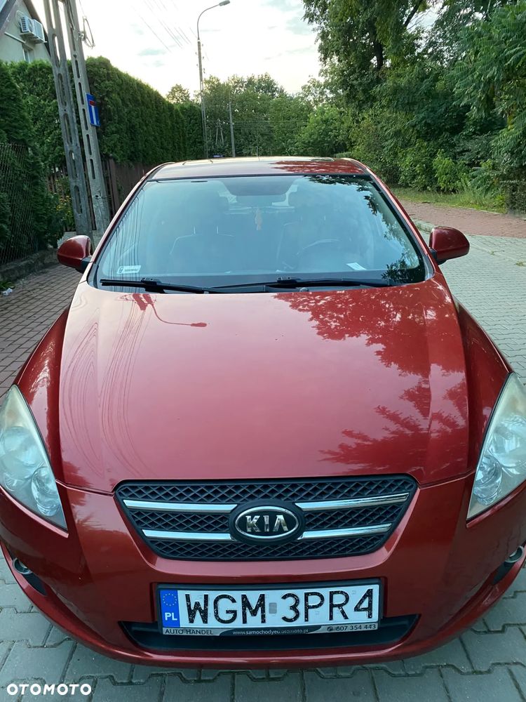 Kia Ceed Cee'd 2.0 crdi Optimum + - 2