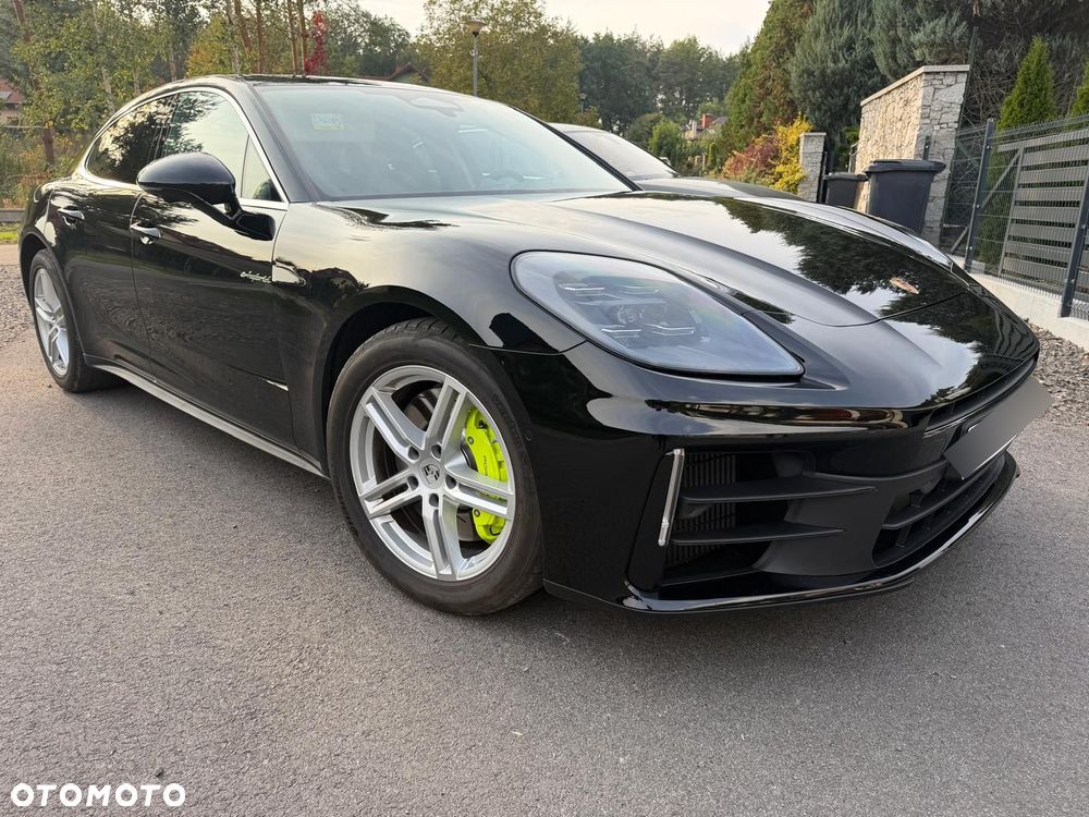 Porsche Panamera - 1